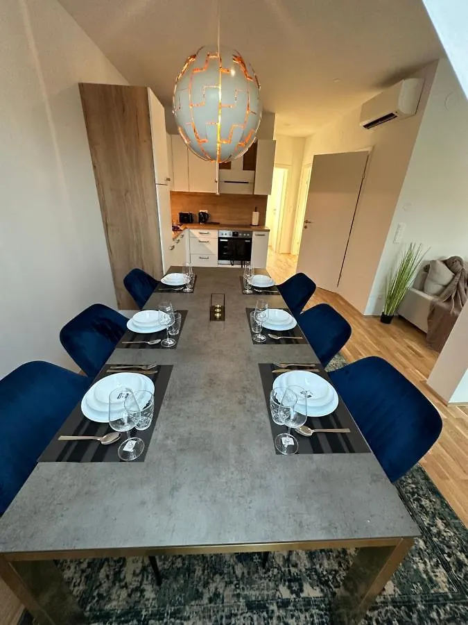 New Apartment With Spacious Balcony 18 Wien